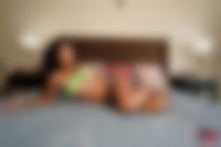 Skyla's Sizzling LA Encounter with a Curvy Goddess