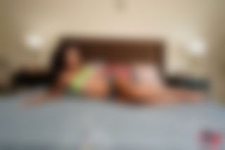 Skyla's Sizzling LA Encounter with a Curvy Goddess