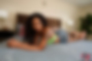 Skyla's Sizzling LA Encounter with a Curvy Goddess